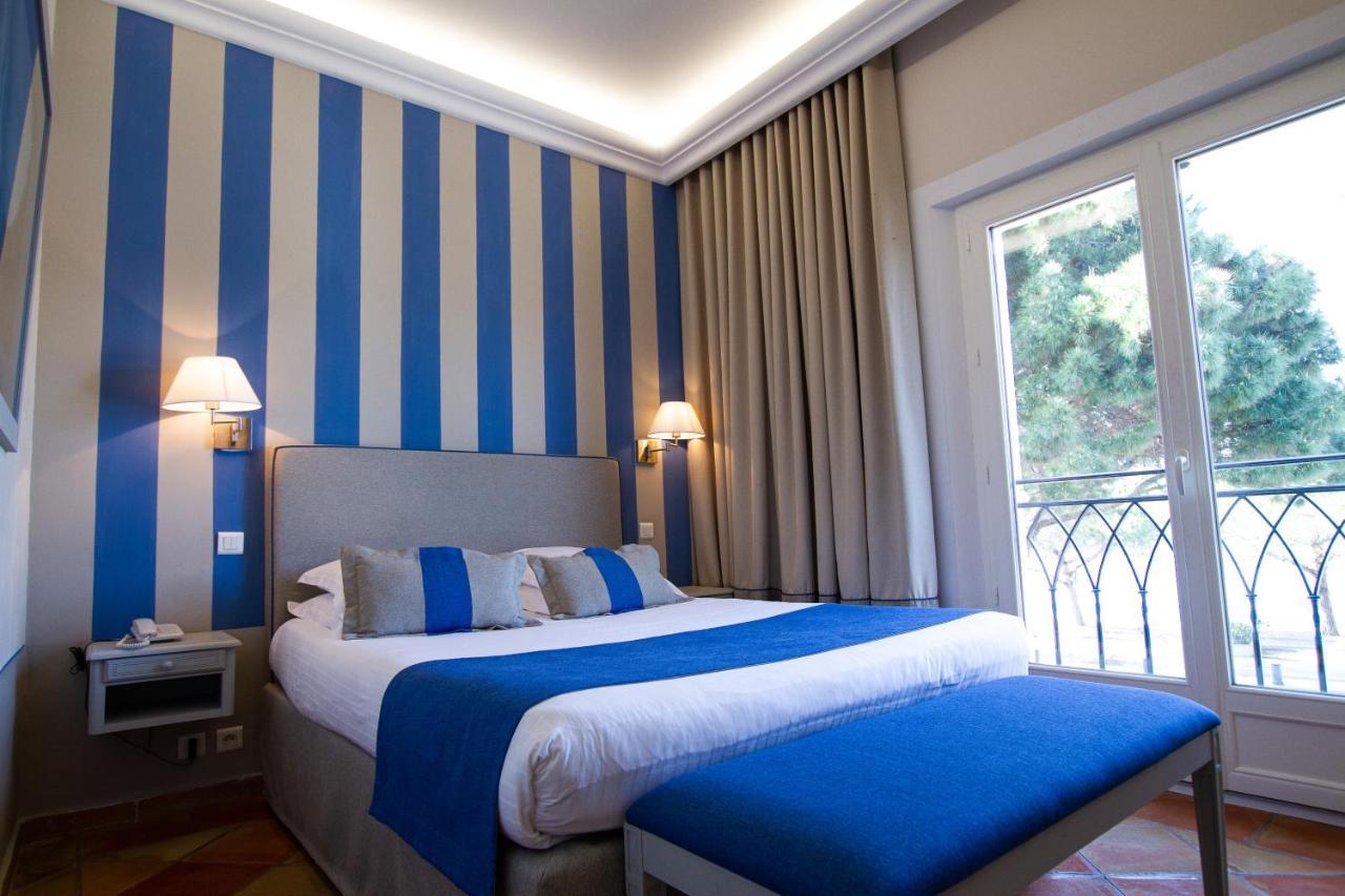 La Bastide Du Port - Hotel De Charme Сен Тропе Екстериор снимка