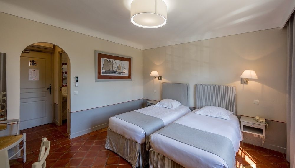 La Bastide Du Port - Hotel De Charme Сен Тропе Екстериор снимка